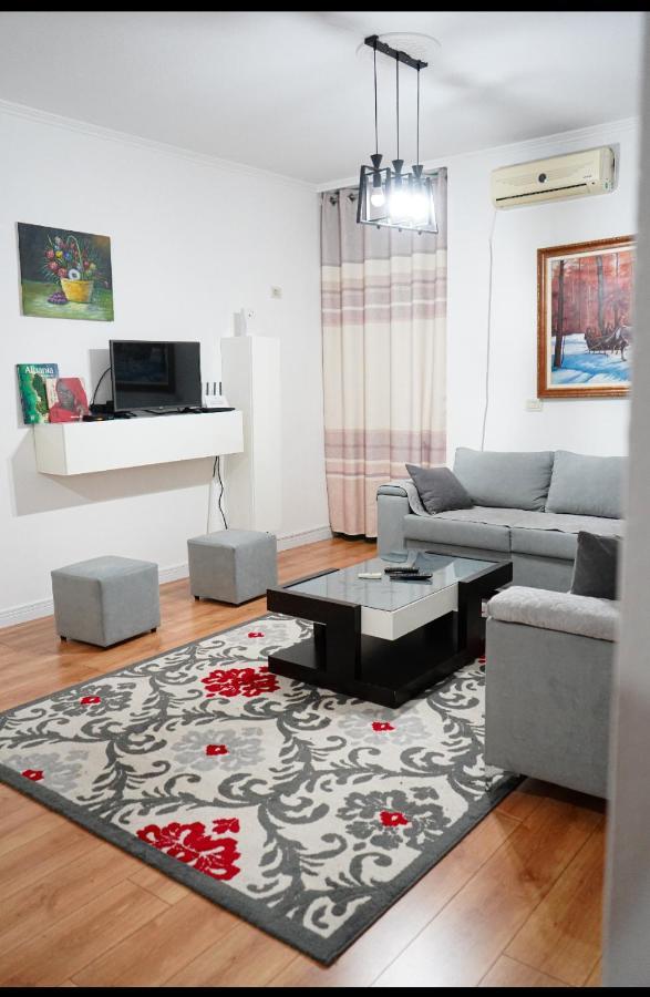 Apartament Center Tirana Exterior photo